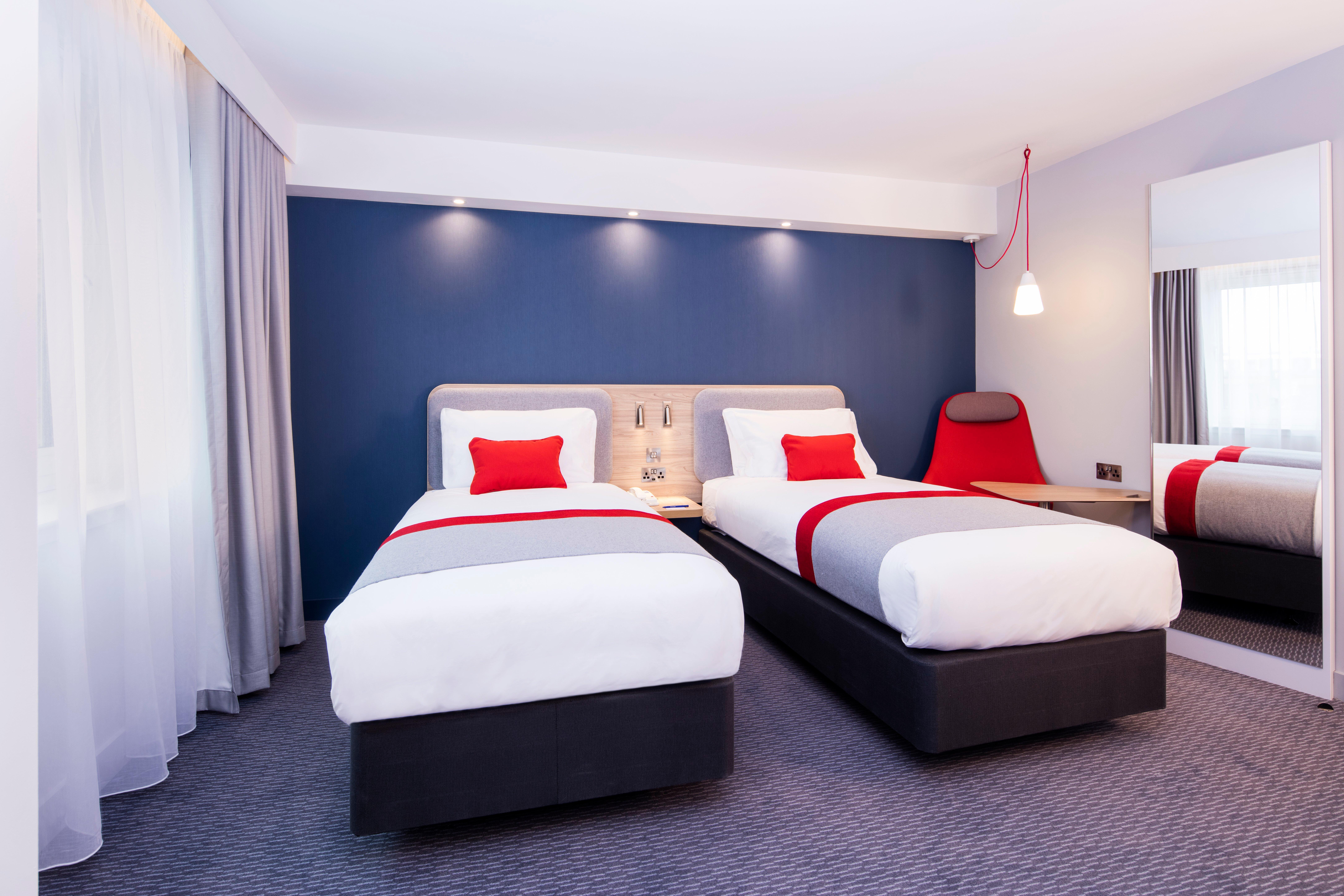 Holiday Inn Express - Manchester - Traffordcity By Ihg Urmston Exterior foto