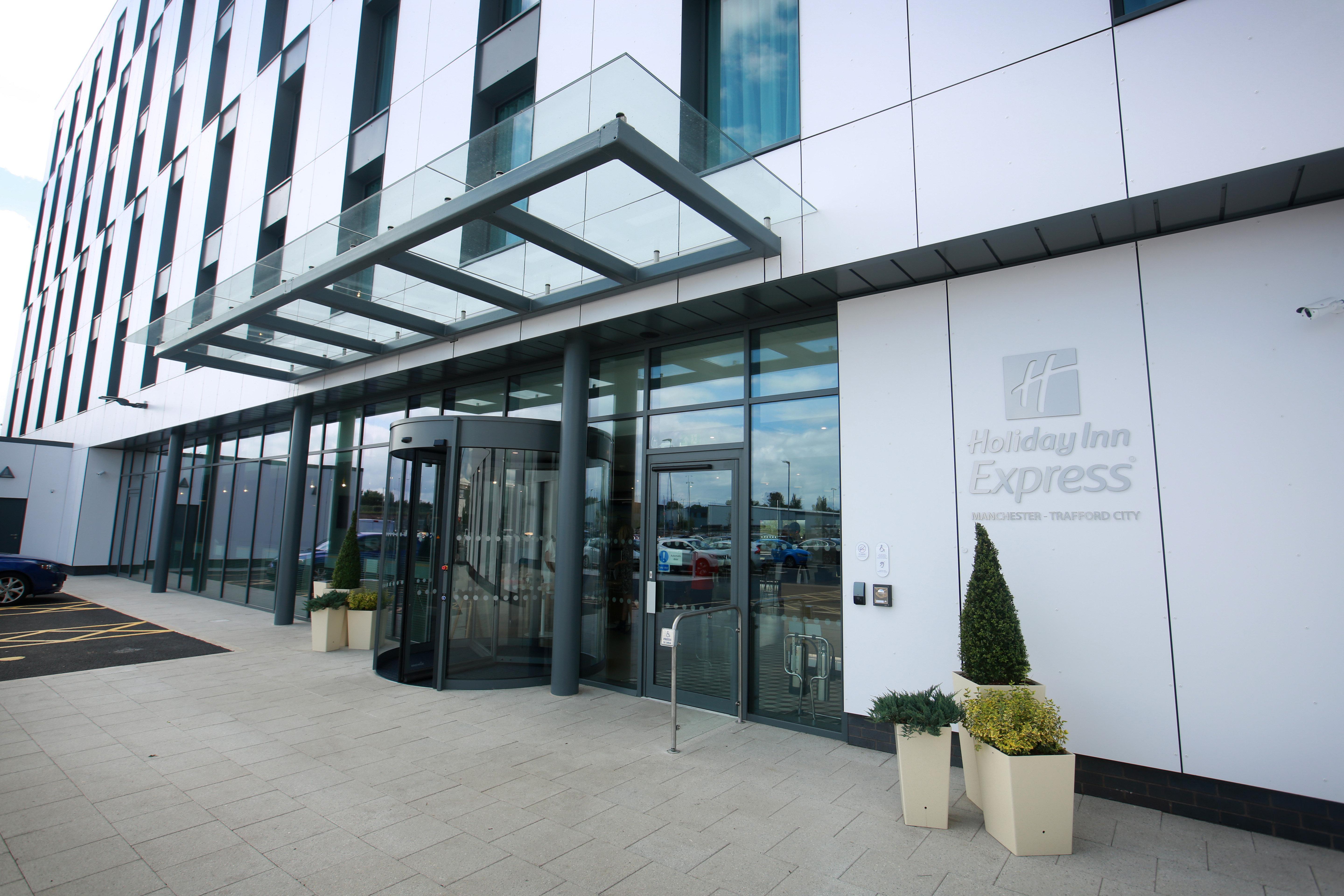 Holiday Inn Express - Manchester - Traffordcity By Ihg Urmston Exterior foto