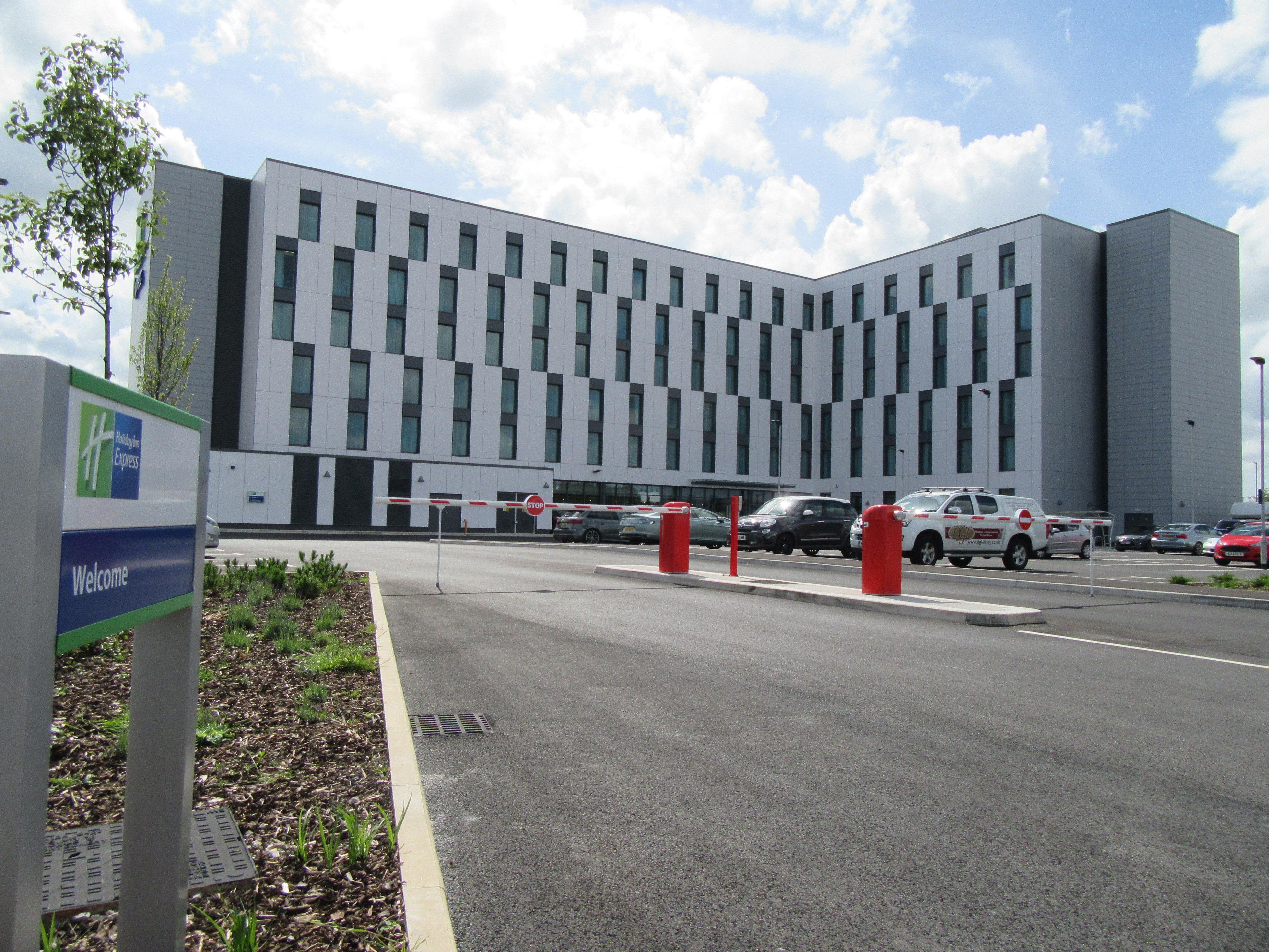 Holiday Inn Express - Manchester - Traffordcity By Ihg Urmston Exterior foto