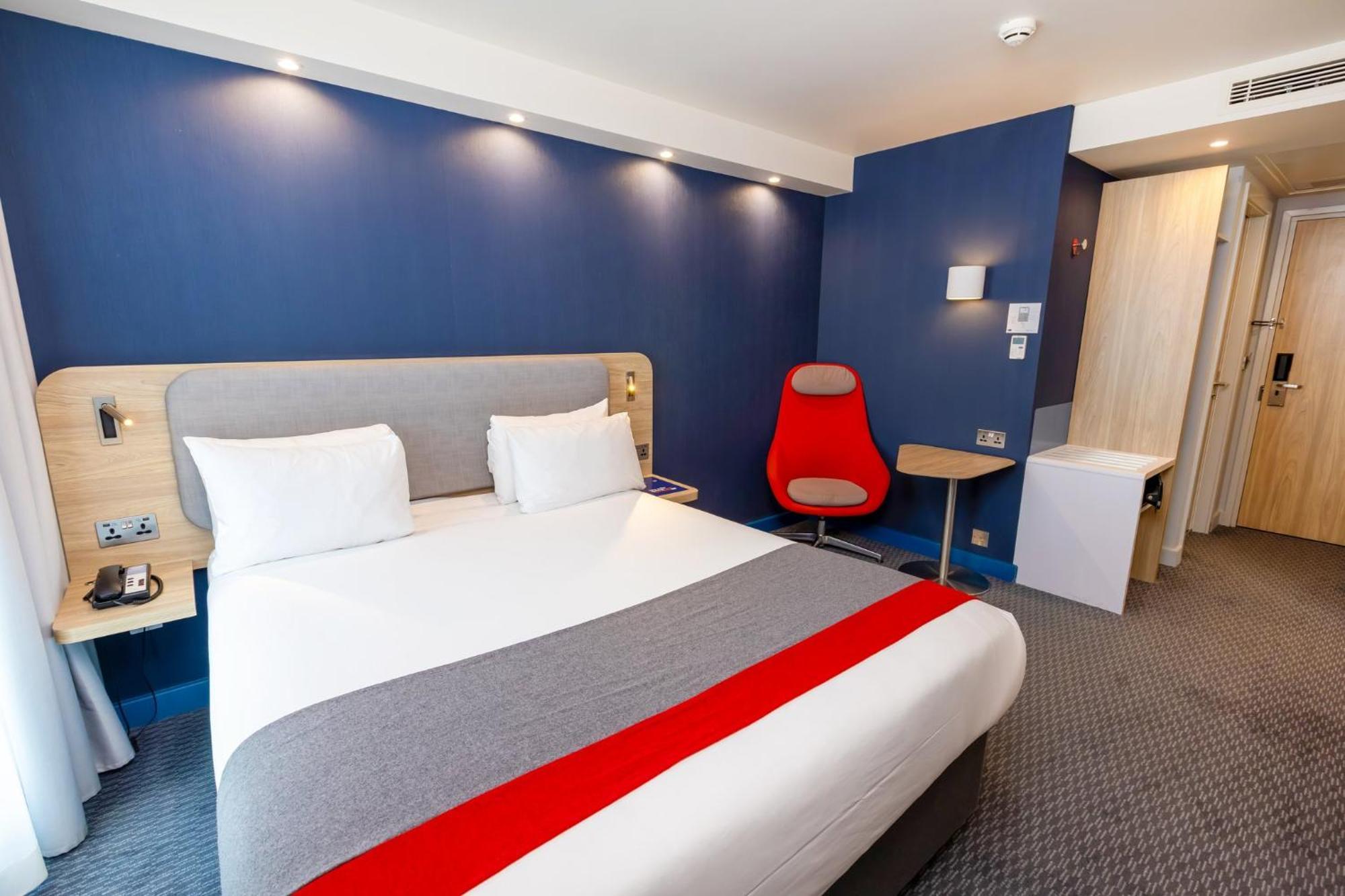 Holiday Inn Express - Manchester - Traffordcity By Ihg Urmston Exterior foto