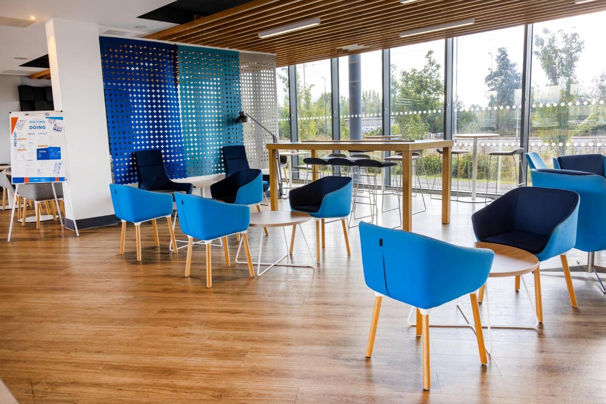 Holiday Inn Express - Manchester - Traffordcity By Ihg Urmston Exterior foto