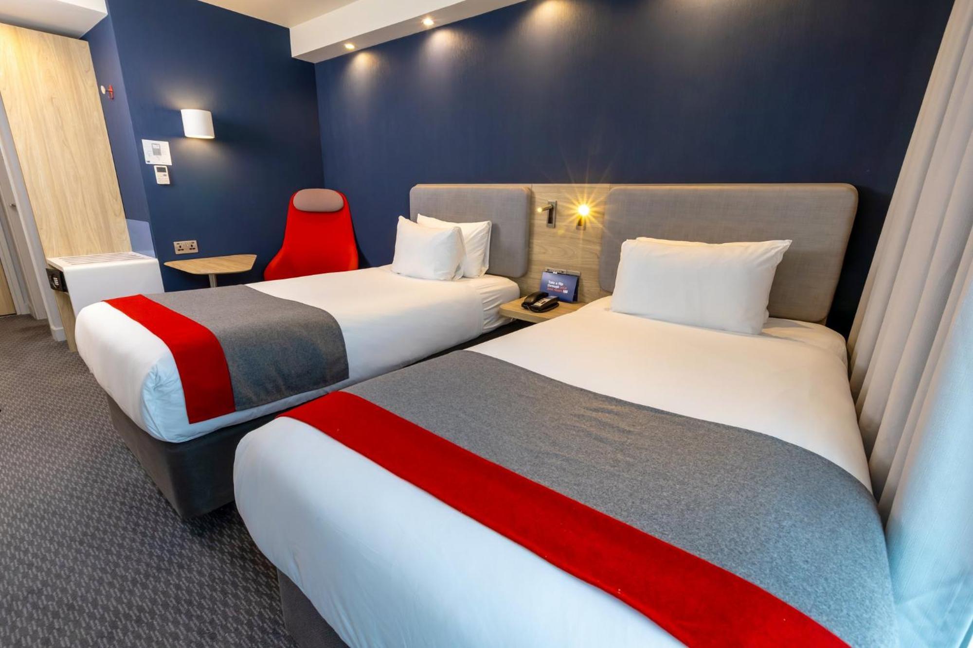 Holiday Inn Express - Manchester - Traffordcity By Ihg Urmston Exterior foto