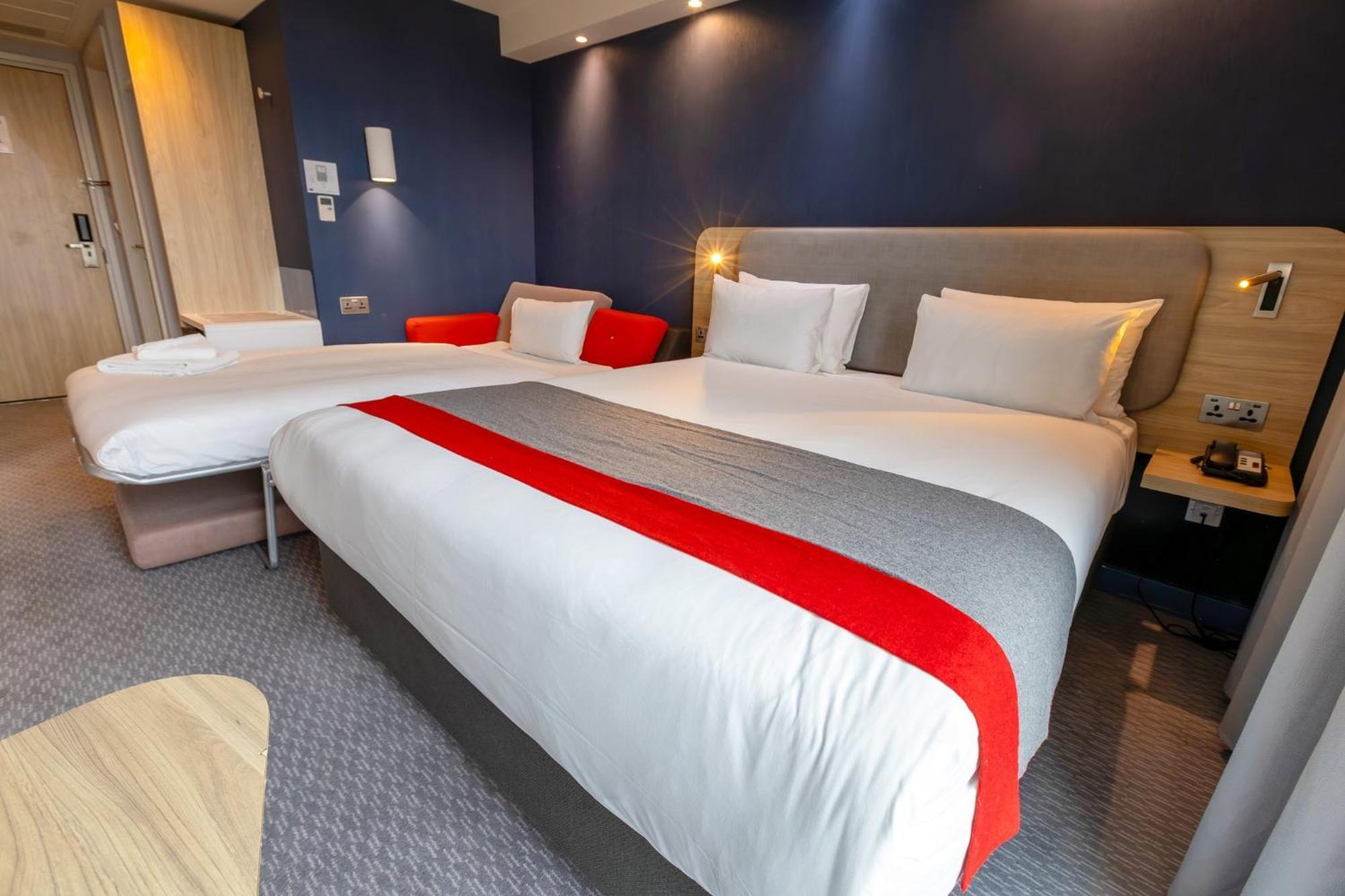 Holiday Inn Express - Manchester - Traffordcity By Ihg Urmston Exterior foto
