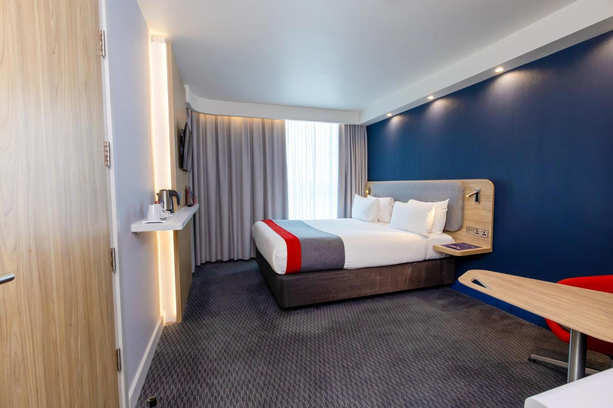 Holiday Inn Express - Manchester - Traffordcity By Ihg Urmston Exterior foto