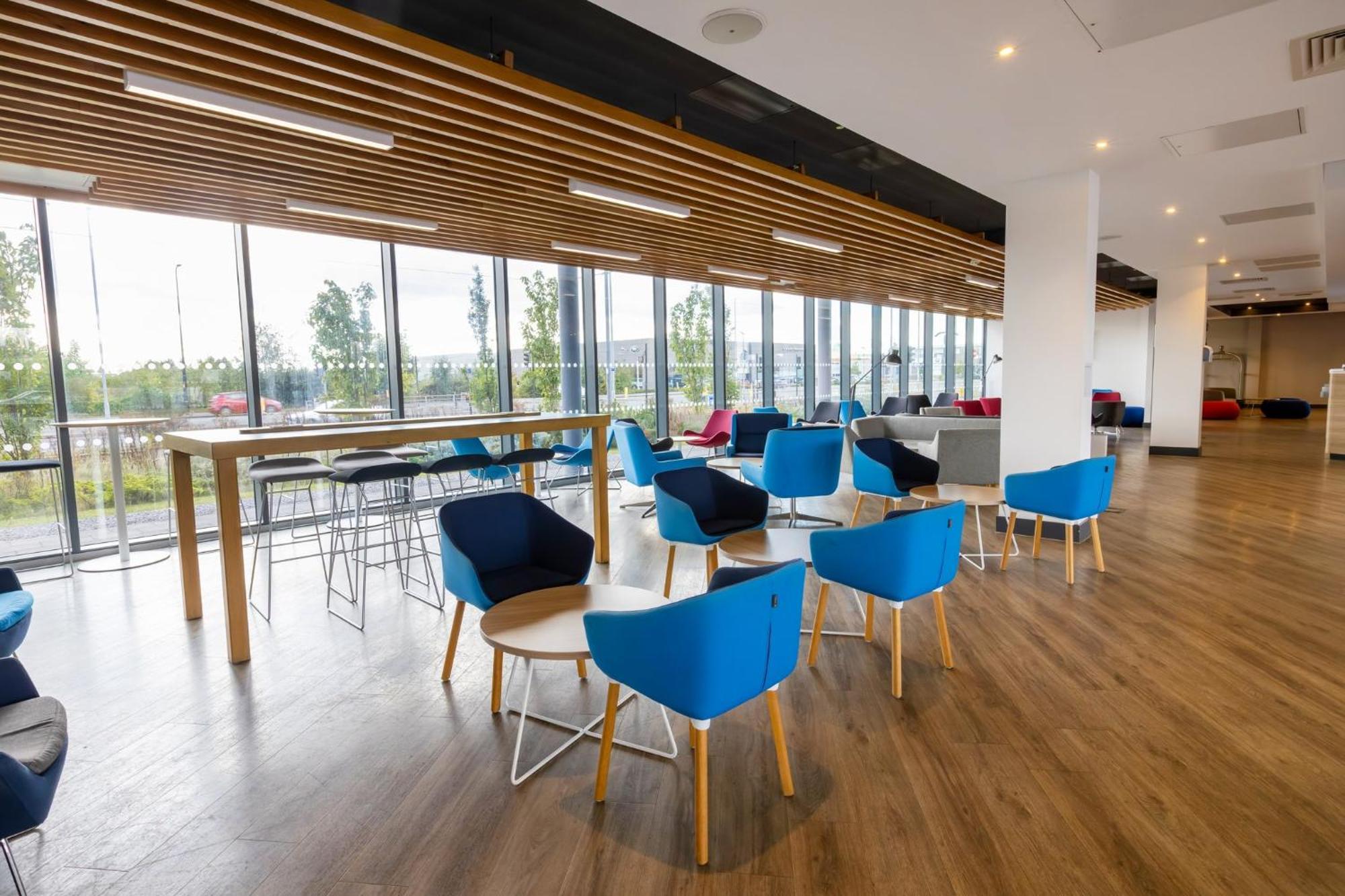 Holiday Inn Express - Manchester - Traffordcity By Ihg Urmston Exterior foto
