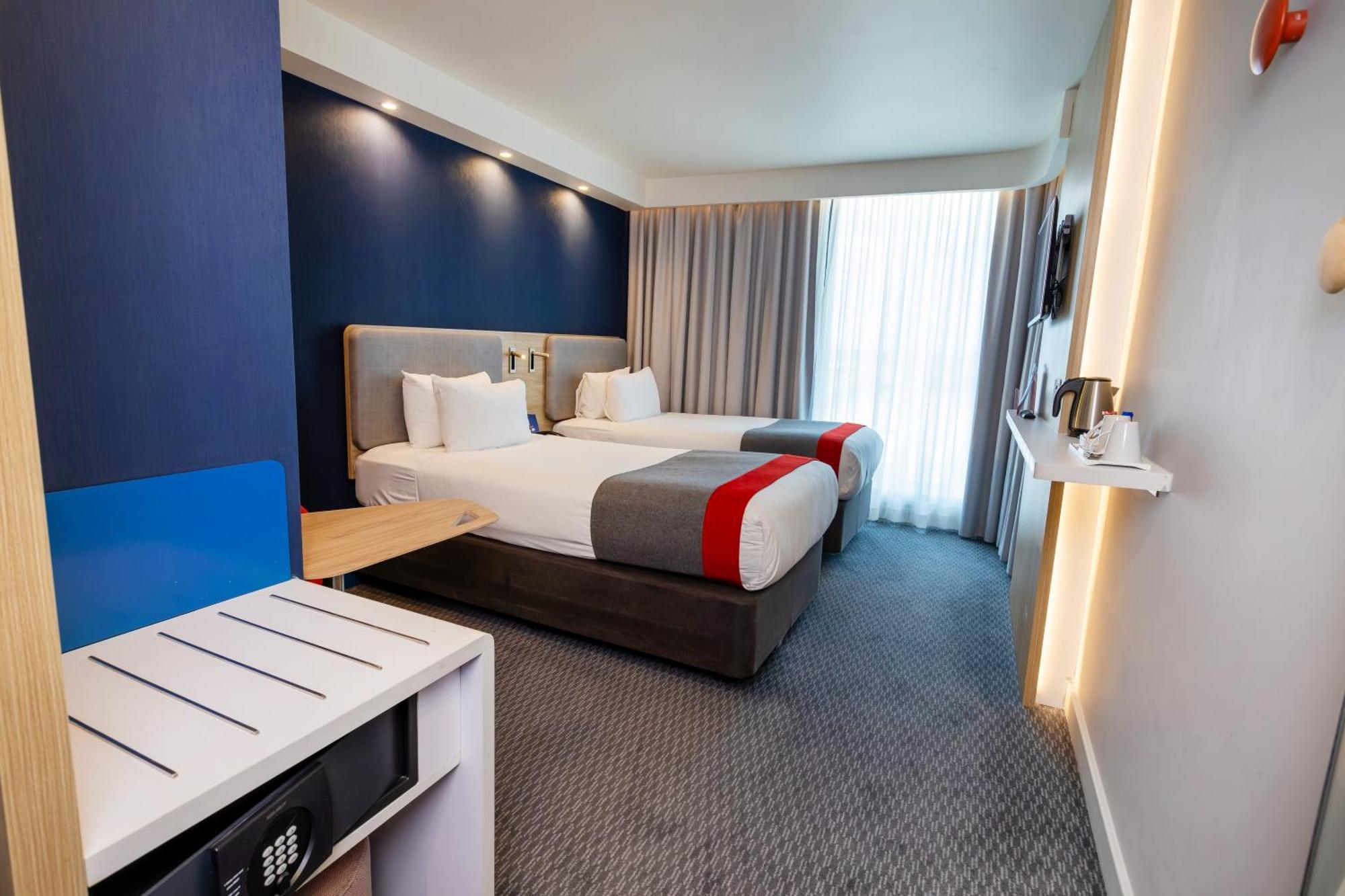 Holiday Inn Express - Manchester - Traffordcity By Ihg Urmston Exterior foto