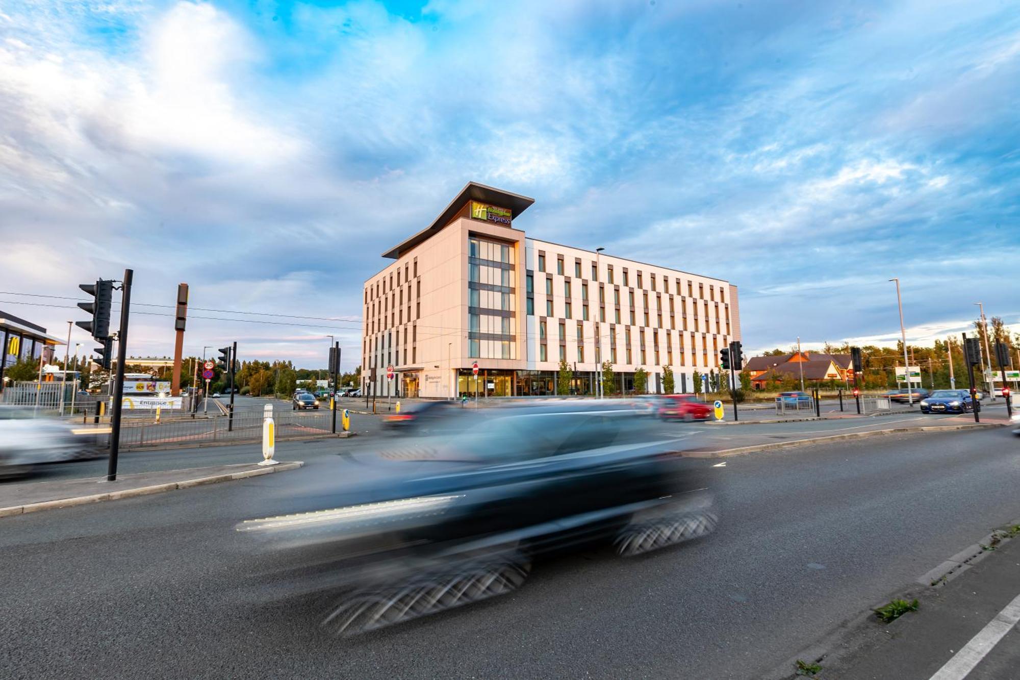 Holiday Inn Express - Manchester - Traffordcity By Ihg Urmston Exterior foto